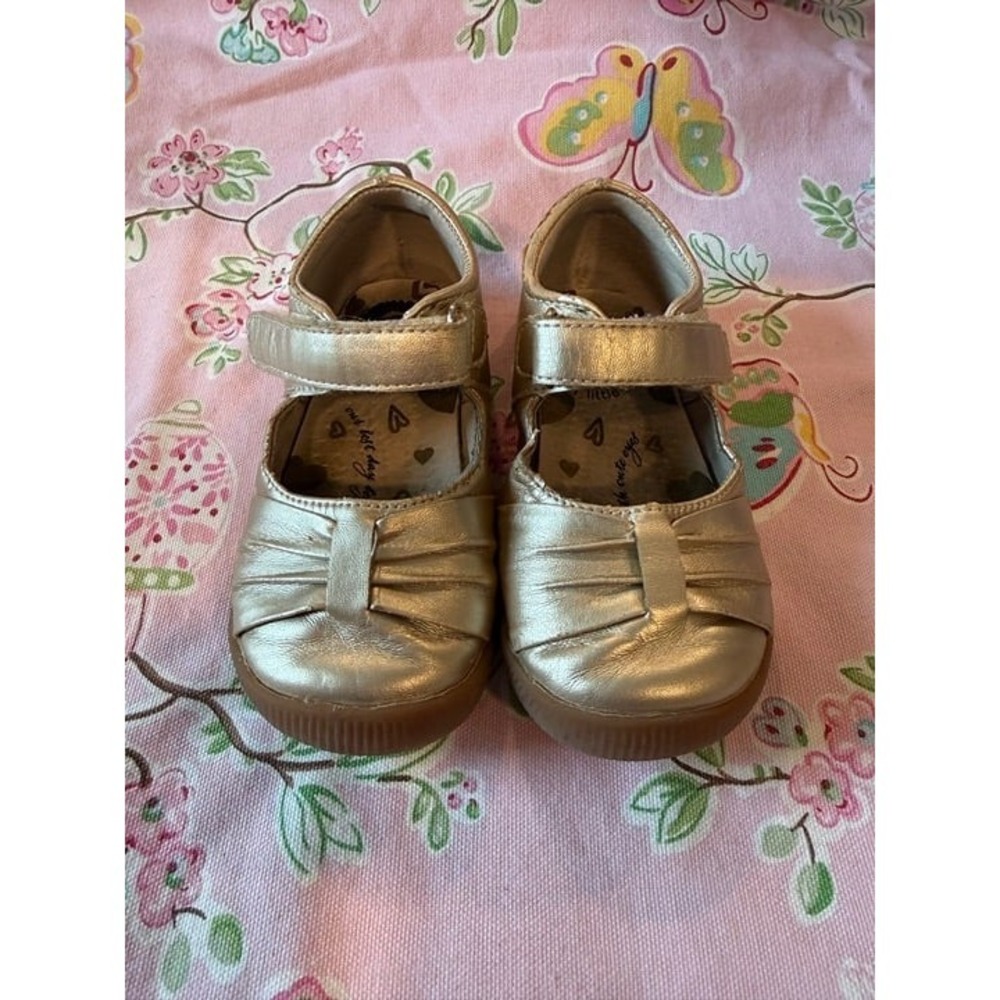 Livie and Luca Mary Jane Gold Shoes PLAY 6